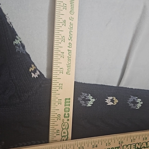 Vintage  Croft & Barrow Women's Cardigan Sweater sz 22W Navy with  floral design - Picture 9 of 10